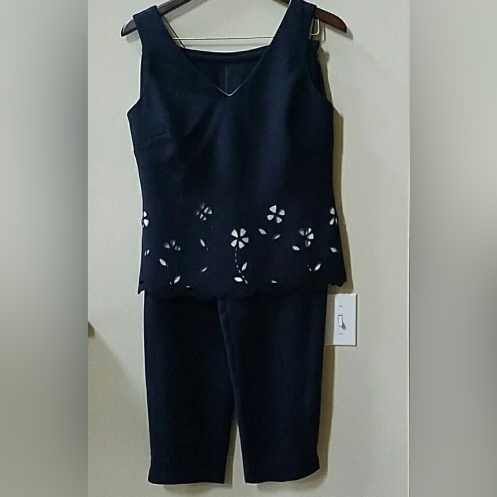 YL 2 Piece Outfit Top & Pants Set Size 8P - Picture 4 of 8